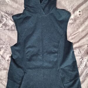 Women's Sleeveless Hoodie Sweater - Dark Gray